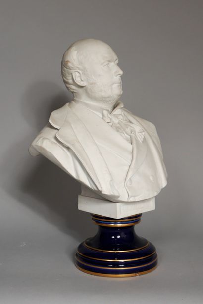 null SEVRES (manufacture de porcelaine) - Albert-Ernest de CARRIER BELLEUSE (18824-1887)

Buste...