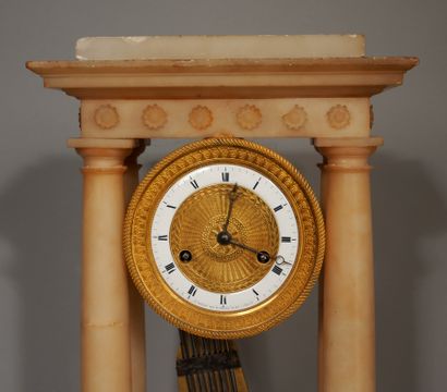 null Portico clock in alabaster and bronze, dial signed CHARLES rue saint Honoré...