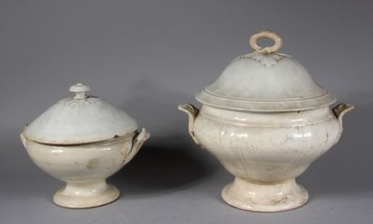null J. VIEILLARD Bordeaux - Lunéville

Two covered soup tureens with two handles...
