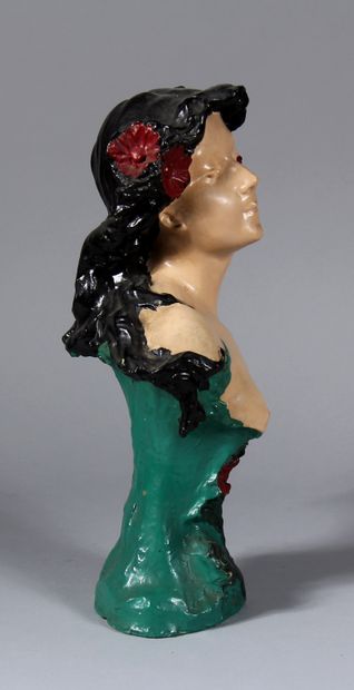 null Modern school

Bust of a woman 

Polychrome plaster sculpture, signed

H: 40...