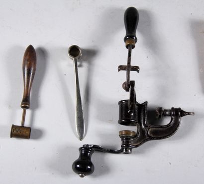 null Set of instruments for making balls