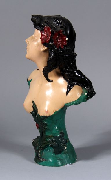 null Ecole moderne

Buste de femme 

Sculpture en plâtre polychrome, signée

H :...