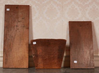 null *Lot : 

- Paire de panneaux en bois naturel style Néogothique

51 x 20 - 39...