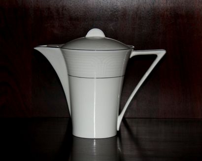 null Manufacture of GUSTAVBERG

Part of coffee service model Metropolitan in white...