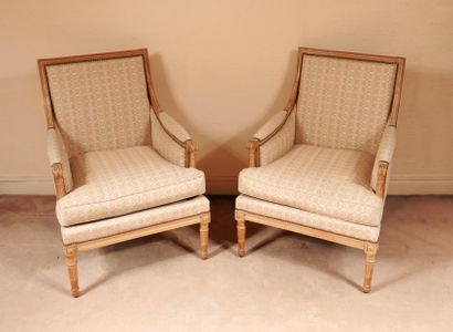 null Pair of Louis XVI style natural wood straight-back bergères

H : 92 W : 64 D...