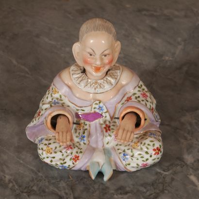 null Seated polychrome porcelain maggot with moving head and arms

H: 10 L: 11 c...