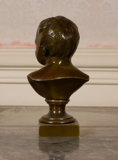 null *Jean Antoine HOUDON (1741-1828) d'après

Jean qui pleure

Sculpture en bronze...