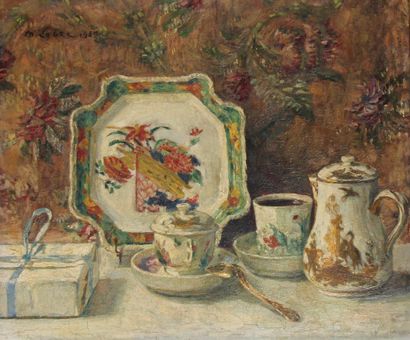 null *Maurice LOBRE (1862-1951)

L'heure du thé

Huile sur toile signée en haut à...