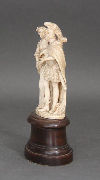 null DIEPPE : 

Groupe en ivoire finement sculpté représentant Persée et Andromède,...