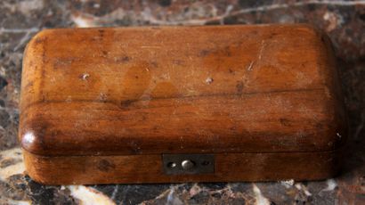 null P.E. WALTON

Trebuchet in its natural wood case