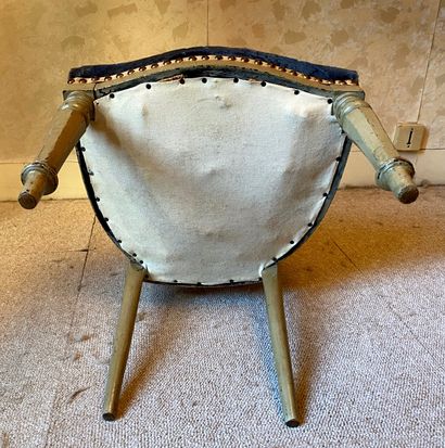 null Grey lacquered wood cabriolet child's chair with openwork back, Louis XVI style

H...