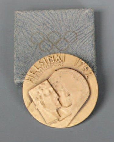 Helsinki,1952 Médaille officielle des participants. Bronze. Graveur Räsänen. Diamètre...