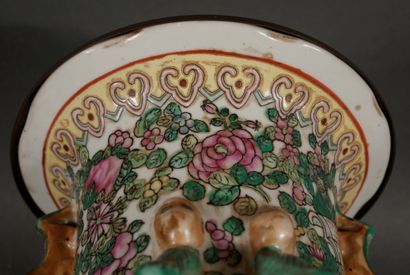 null Polychrome porcelain vase in the Famille Rose style, modern China, mounted as...