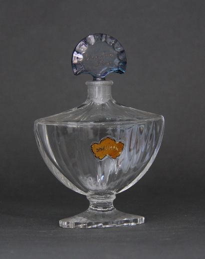 null GUERLAIN - BACCARAT

Flacon de parfum Shalimar de forme chauve-souris en cristal...