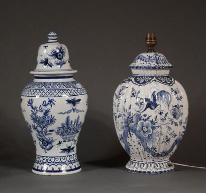 null Two modern DELFT blue-white earthenware covered pots (one mounted as a lamp)

H:...