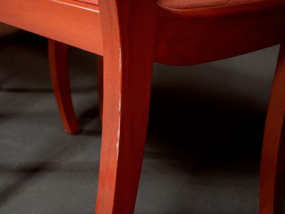 null Pair of mahogany chairs

H : 86 cm W : 45 cm D : 49 cm H seat : 45 cm (heavy...