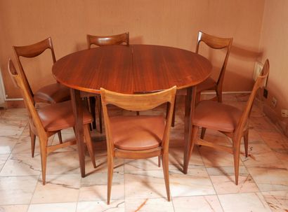 null Dining room furniture in rosewood including six chairs, a table (two extensions...