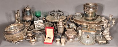 null *Lot of silver plated metal (worn)