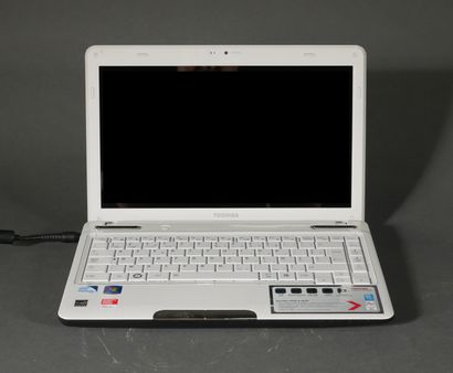 *TOSHIBA 
Laptop computer model Satellite...