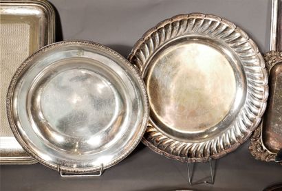 null *Lot of silver-plated metalware (worn)