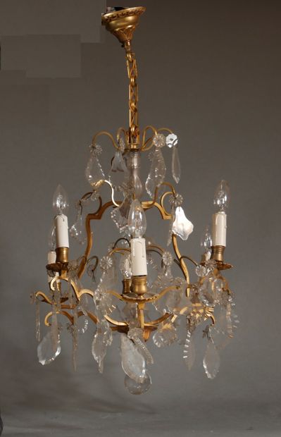 null Bronze chandelier with six lights

H : 87 cm Diam : 47 cm