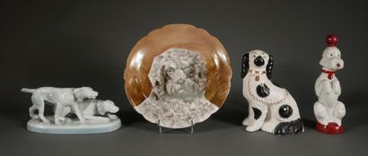 null Lot of polychrome ceramic representing dogs
