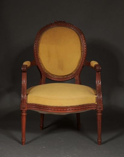 null Natural wood cabriolet armchair with medallion back, Louis XVI style