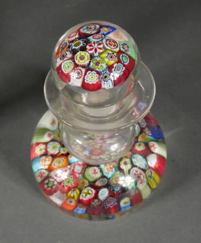 null *VAL SAINT LAMBERT

Vase sur piédouche en cristal transparent et verre, signé

H...