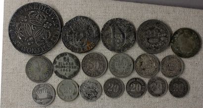 null *Lot de pièces en argent (usures) :

- Ecu d'argent aux trois couronnes 1711

-...