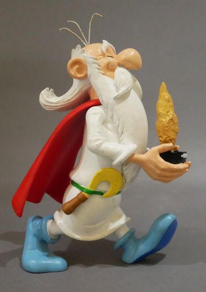 null UDERZO - GOSCINNY

Collector's items - Getafix holding a menhir - 2012 - Painted...