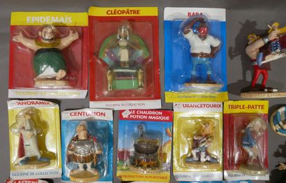 null UDERZO - GOSCINNY

Set of 19 different large resin figurines reproducing characters...