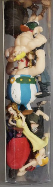 null UDERZO - GOSCINNY

Promotional case with x4 magnifying cap for the movie "Asterix...