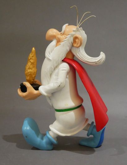 null UDERZO - GOSCINNY

Collector's items - Getafix holding a menhir - 2012 - Painted...