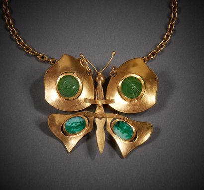 null Anonyme

Sautoir chaîne en métal doré retenant un pendentif papillon agrémenté...