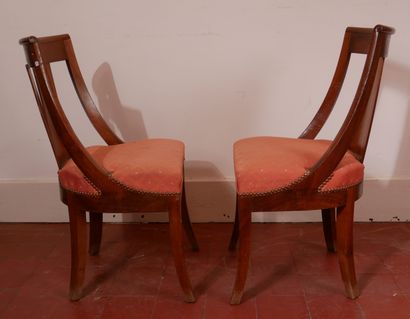 null Quatre chaises gondoles à dossier bandeau en bois naturel, XIXème s.

H : 81...