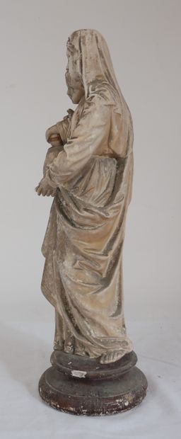 null Sculpture en plâtre représentant la Vierge à l'enfant

H : 45 cm. (accident...