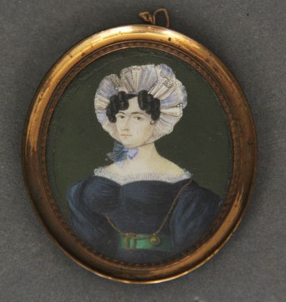 null Ecole du XIXème s.

- Portrait d'un homme

Miniature ovale montée en pendentif...