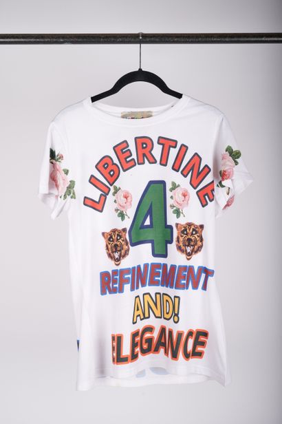 null LIBERTINE USA	

Lot comprenant trois tee-shirts en coton (l’un blanc à fleurs,...