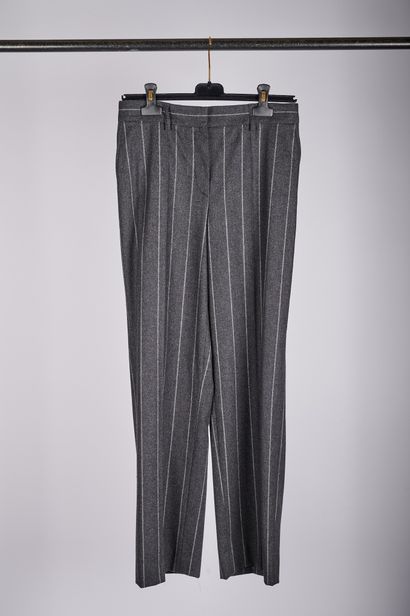 null Giorgio ARMANI - Thom BROWNE

Lot of four different palazzo pants, S.38-40 ...