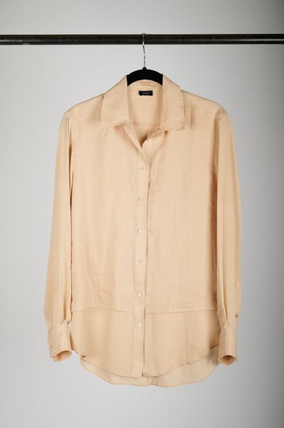 null JOSEPH

Lot composed of a beige linen jacket, four various shirts in cotton...