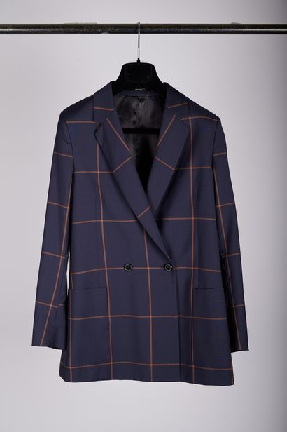 null Paul SMITH

Lot composed of a blue wool blazer with checks and a set of pants...