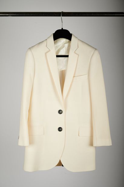 null Paul SMITH

Lot composed of a Prince of Wales jacket and a trouser suit, we...