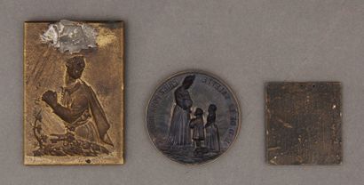null Lot ;

- Bas-relief en bronze réprésentant St Pierre

10,3 x 7,3 cm.

- Bas-relief...