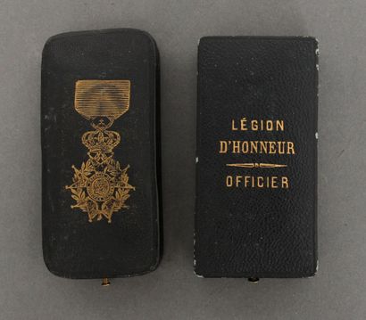 null Lot :

- Insigne de chevalier de la Légion d'Honneur, Napoléon III (accidents...