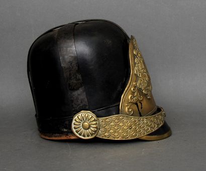 null Casque de pompier en cuir, plaque en laiton armoriée, régiment de l'Est, Alsace...