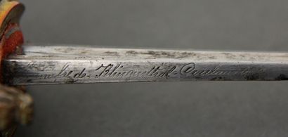 null *Sabre d'officier de Marine, modèle 1837. Poignée en bois cannelé non filigranée....