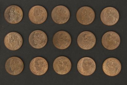 null Lot :

- 16 pièces de 10 FF commémoratives en cupro-aluminium-nickel

- Médaille...