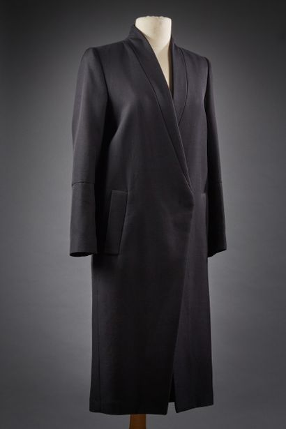 null Maison Martin MARGIELA

Manteau en coton viscose noire, col châle, simple boutonnage...