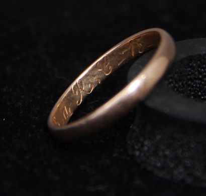null Wedding ring in 18k yellow gold, weight: 2.5 g.