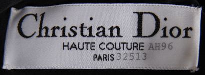 null CHRISTIAN DIOR Haute couture n°33513, automne - hiver 1996

Robe longue en crêpe...